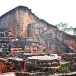 Hindistan’da ilk üniversiteler