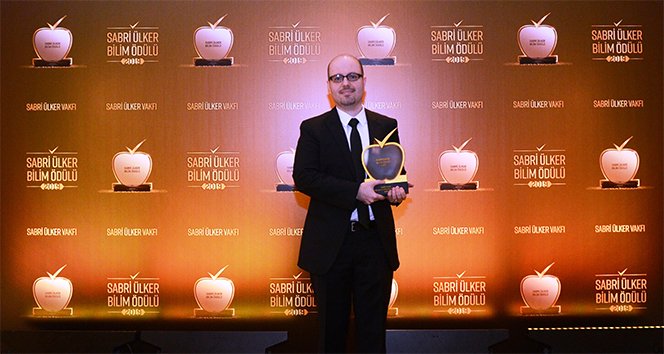 Sabri Ülker Bilim Ödülü'nün sahibi Doç. Dr. Tamer Önder oldu