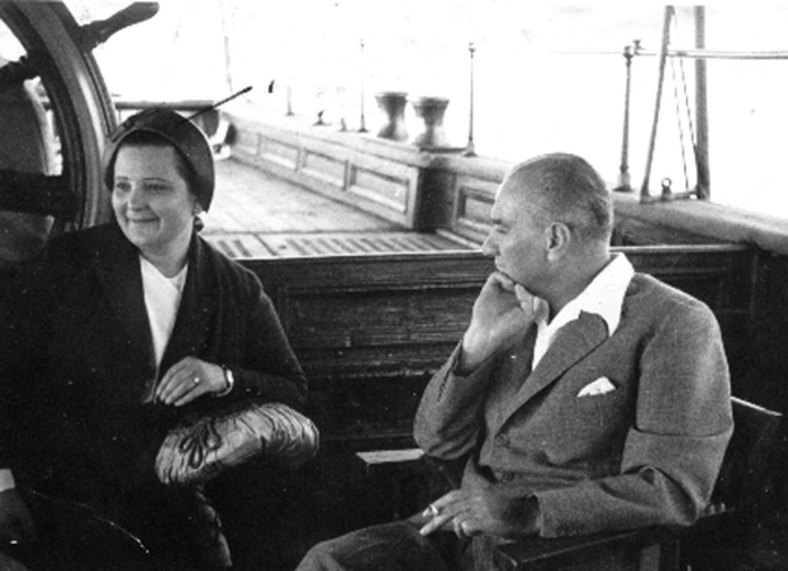 Tarihi belgelerin ışığında Atatürk ve evrim eğitimi