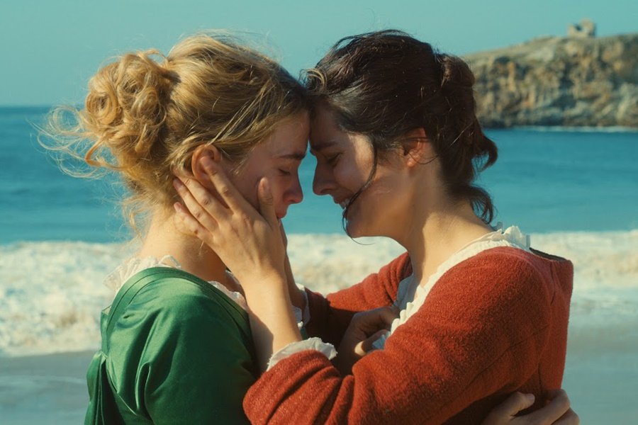 Yanarak var olmak: Alev Almış Bir Genç Kızın Portresi